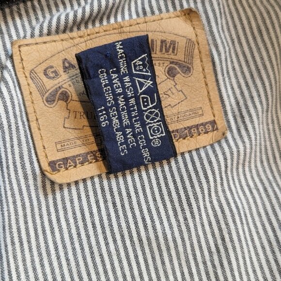 Gap Denim black acid wash collared denim jacket size L - Picture 3 of 6